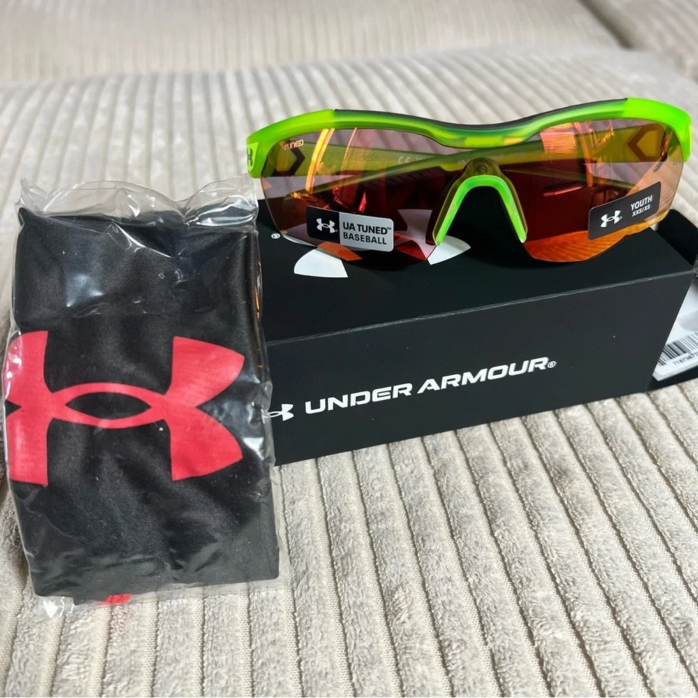 Under Armour tuned lime surg baseball youth sunglasses